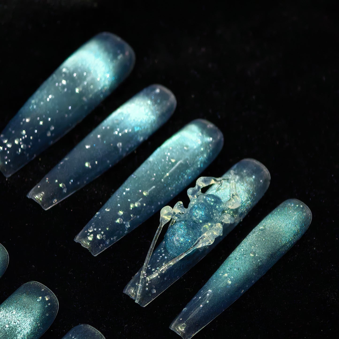 Long Coffin Wearable Nail Tips, Icy Blue Gradient Cat Eye 3D Crystal Drip Glitter Removable Press On Nails for Women, Wedding Bridal Manicure, Reusable False Nails Set